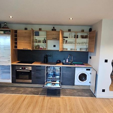Charmant Appartement Tout Equipe Seilh Exteriör bild