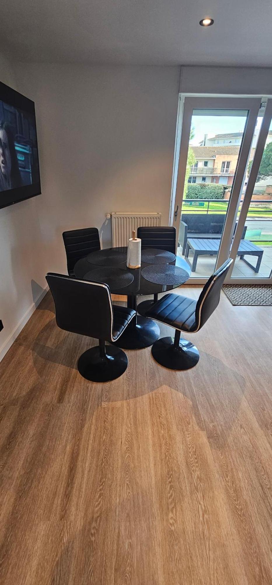 Charmant Appartement Tout Equipe Seilh Exteriör bild